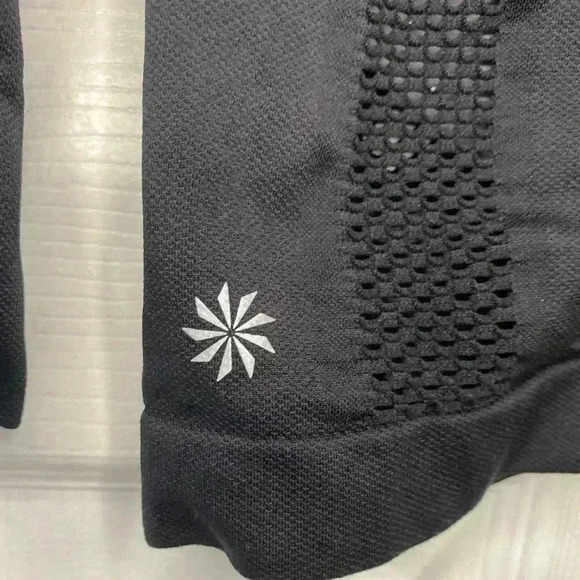Athleta  Swiftly Stretch Burpee Laser Cut Long Sleeve Running Top Layered Small - Picture 6 of 6